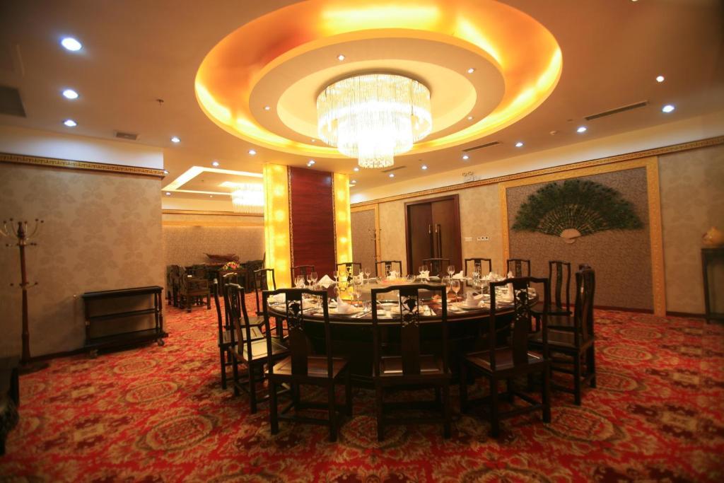 Luoyang Grand Hotel Restoran fotoğraf